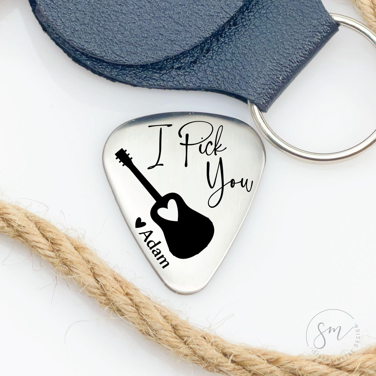 The Lenox Guitar Pick